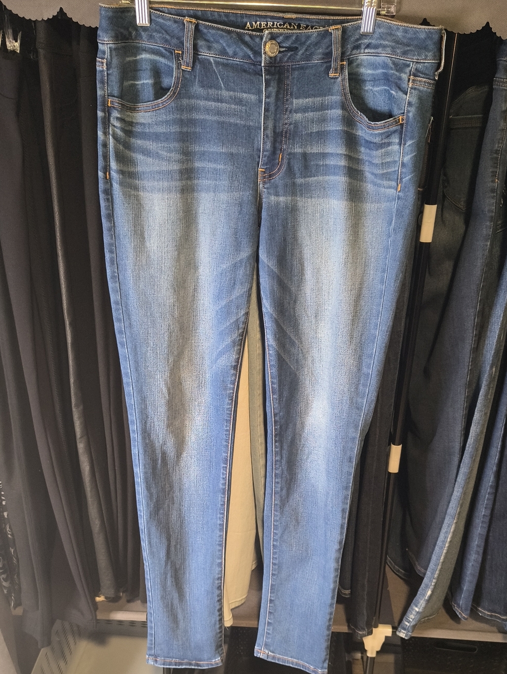 S1150 Mid Rise Stretch Jegging w/31" Inseam👖American Eagle Women's Size 14 Jean - Picture 7 of 8